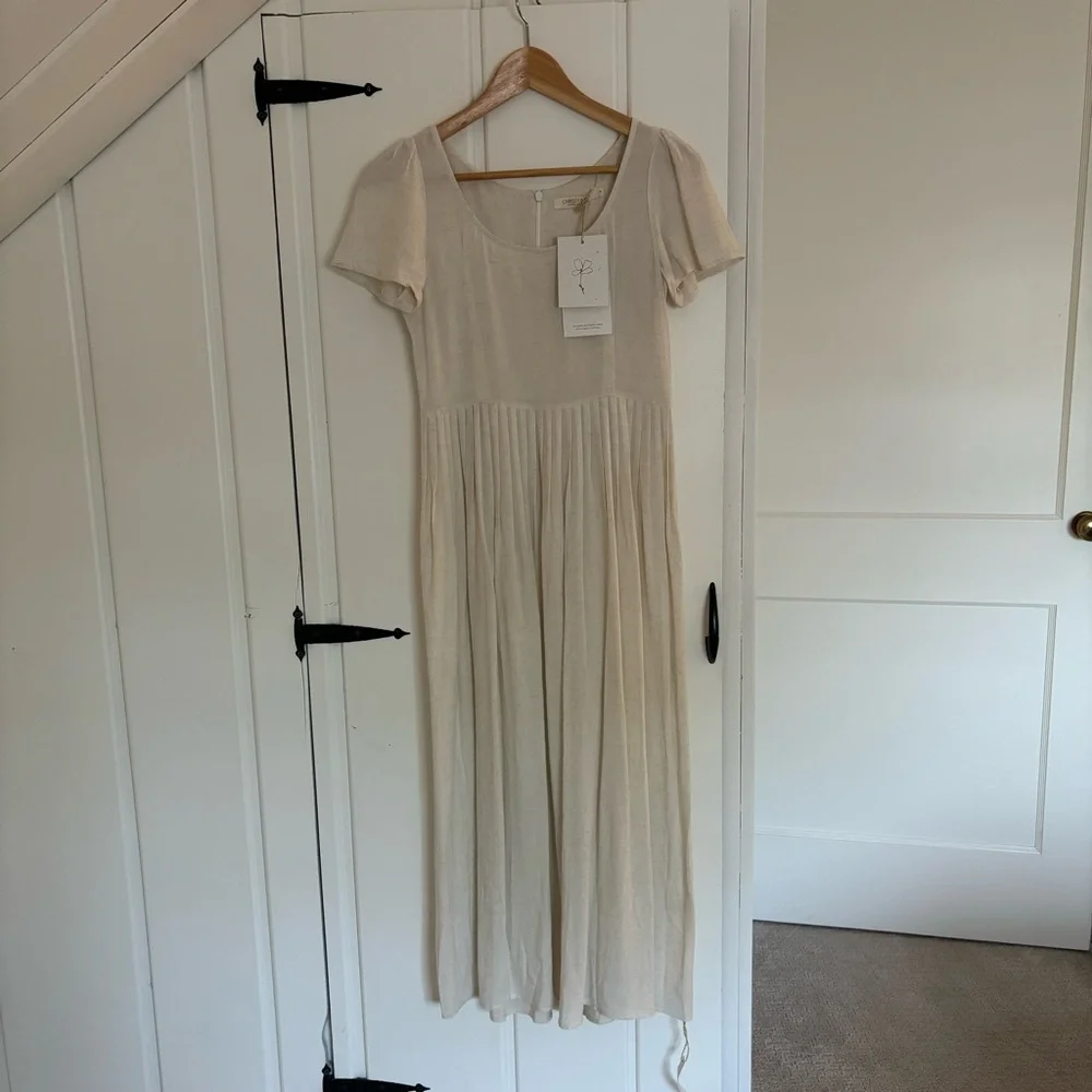 Women’s Cream Scoop Neck Midi Dress - Picture 3 of 3